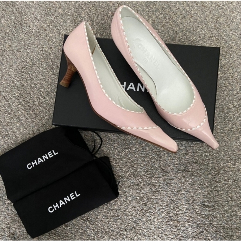 CHANEL Shoes Blush Pink And White Kitten Heels